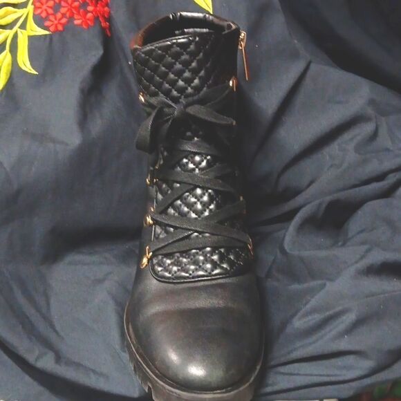 Karl Lagerfeld Paris "Pervot" Combat Fashion Leather Boots 9 - Picture 4 of 11
